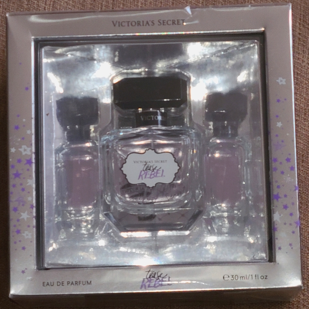 Victoria's Secret: Tease Rebel